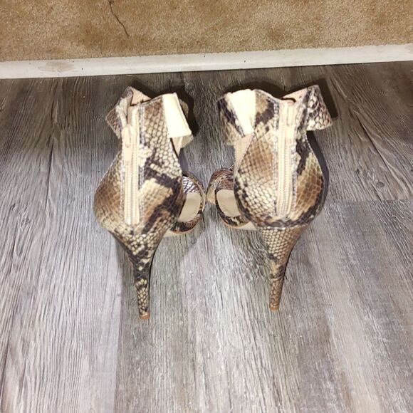 JustFab  faux snakeskin Bridgette 4" heels Sz 9 - Picture 4 of 7